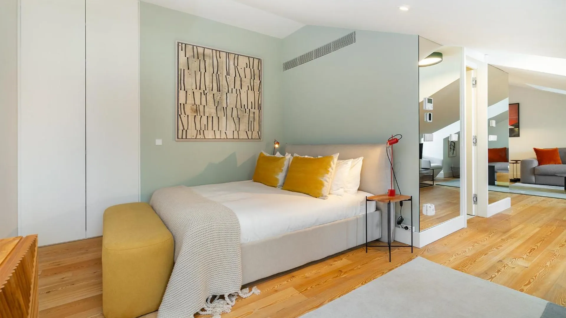 Whome Top-Floor Studio In Prime Location Lisbon Portugal