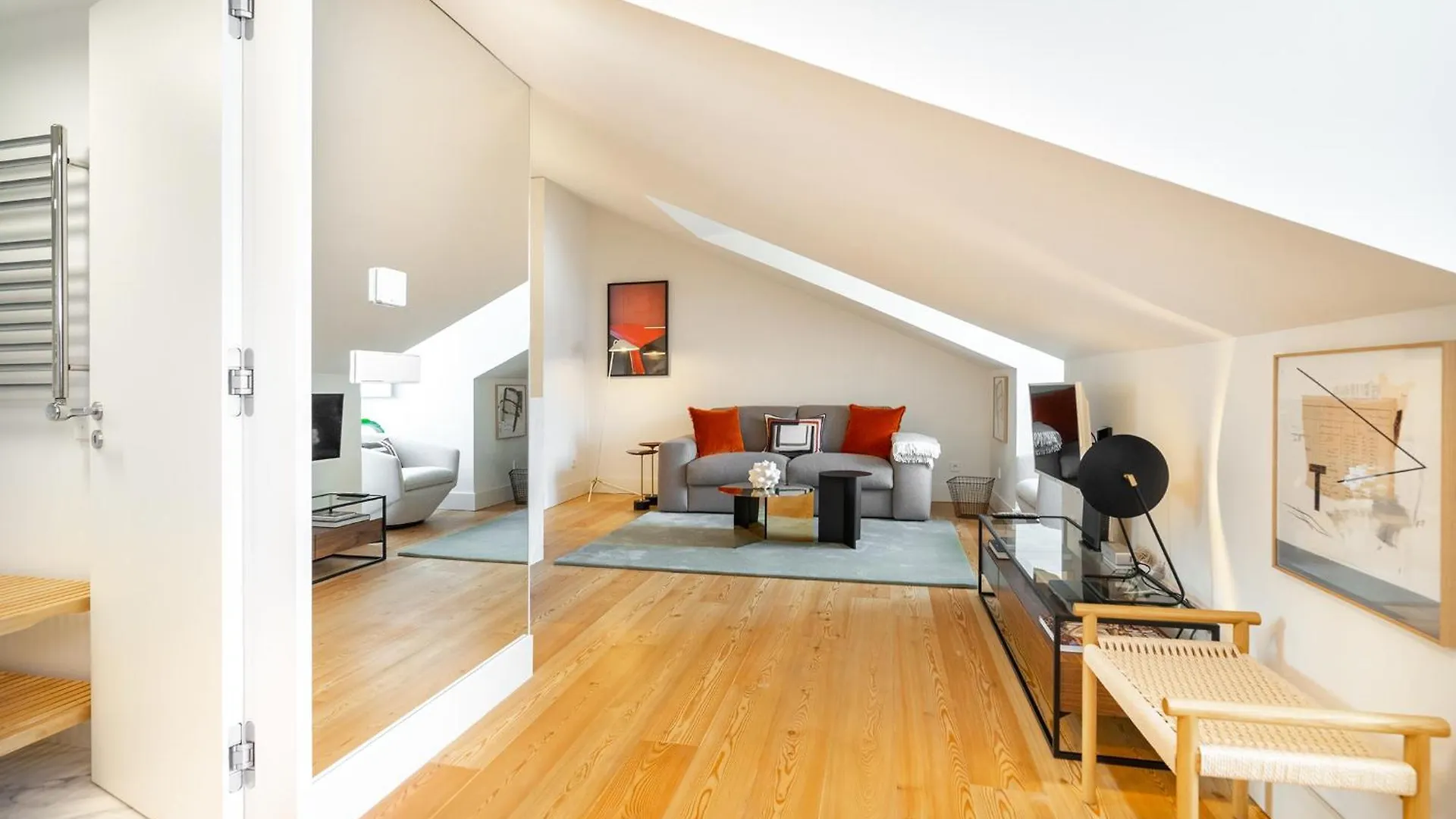 Apartment Whome Top-Floor Studio In Prime Location Lisbon Portugal